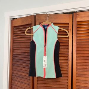 Roxy wetsuit top NWT